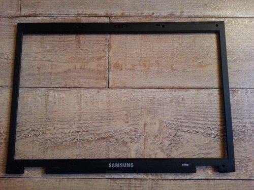 SAMSUNG R700 Bezel (contour) LCD BA75-01996A