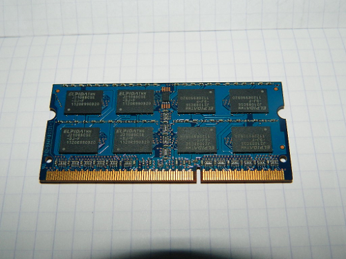 Barrette mémoire 4GB DDR3 SODIMM pour samsung NP-RV511